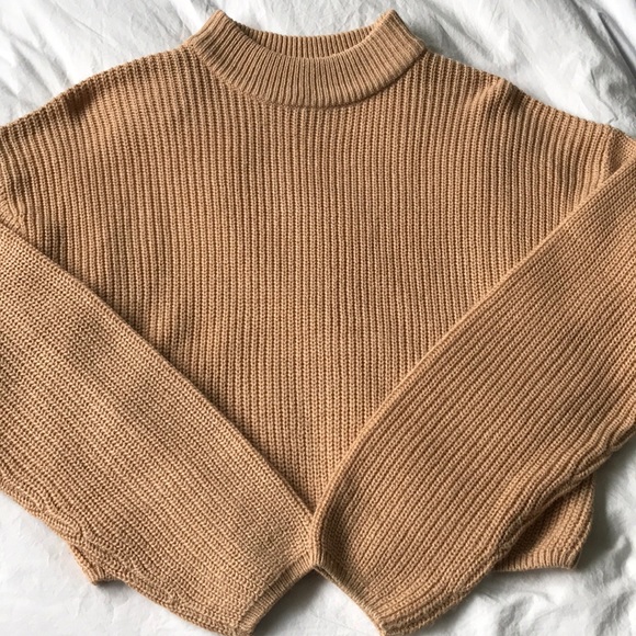 Tan cropped knitted mock neck sweater- H&M - Picture 1 of 5